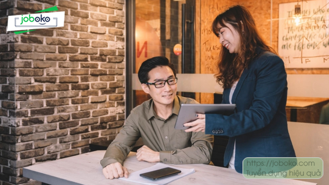 tuyen giam doc nhan su 4