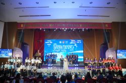 aof-hanh-trang-sinh-vien-2025