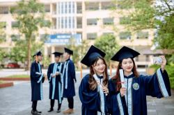 TRƯỜNG ĐẠI HỌC KINH TẾ HUẾ