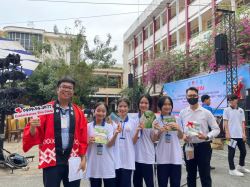 thay-vo-phuoc-tien-tu-giang-duong-den-hanh-trinh-phat-trien-chuyen-mon-quoc-te