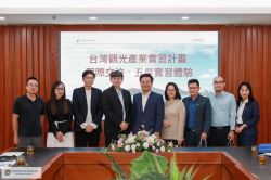 le-gap-mat-doi-tac-va-thao-luan-ve-chuong-trinh-thuc-tap-nganh-du-lich-dai-loan